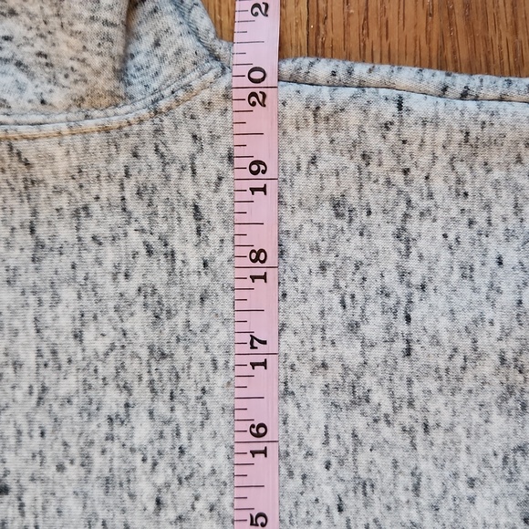 Calvin Klein Crewneck Sweatshirt Size Small EUC - Picture 7 of 8